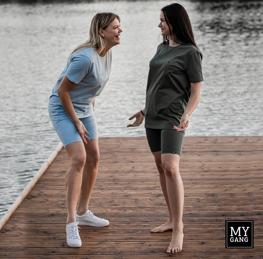 Oversize T-Shirt with shorts